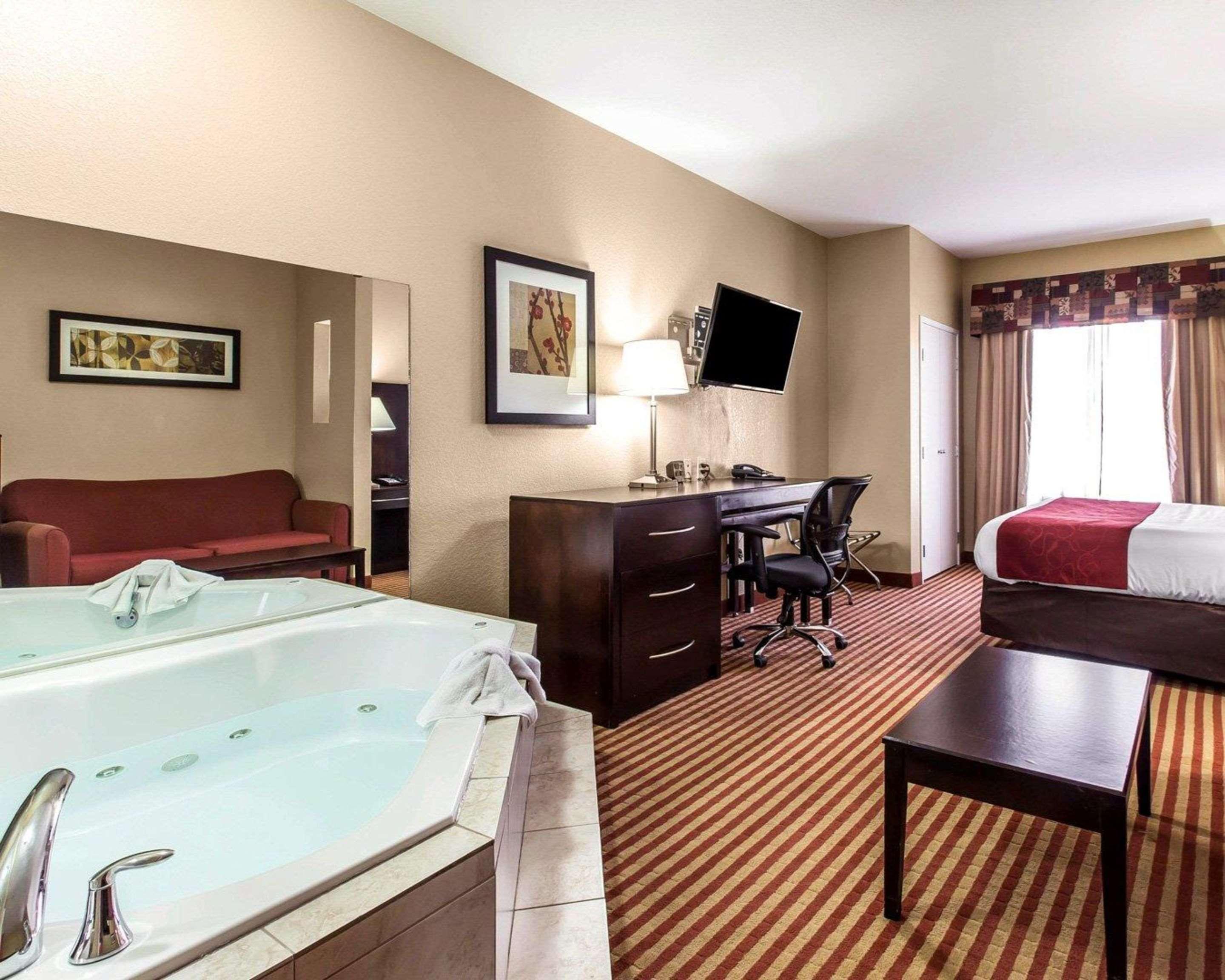Comfort Suites Waycross Εξωτερικό φωτογραφία